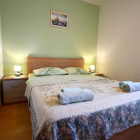 Lopar 239 Hotel Bagian luar foto