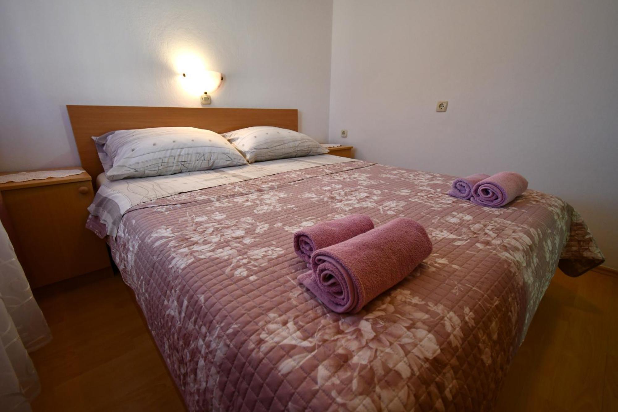 Lopar 239 Hotel Bagian luar foto